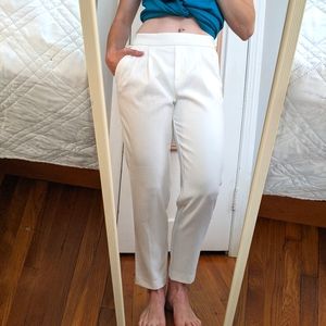 🤍White pleaded pants